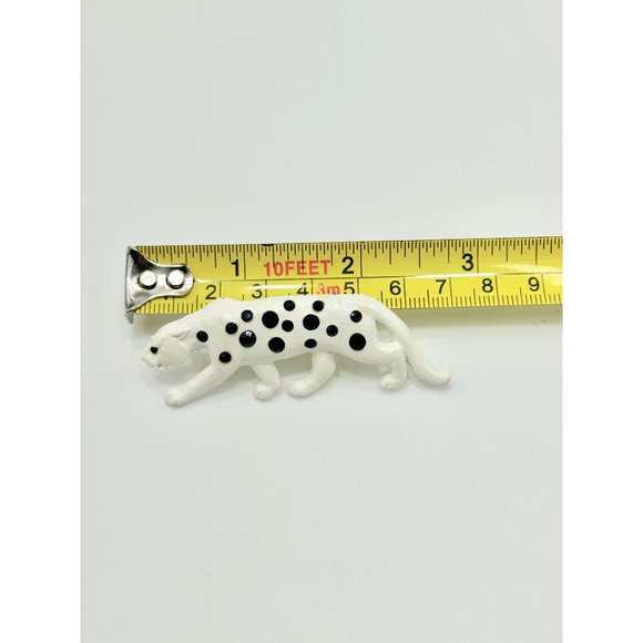 Vintage KJL Signed White Enamel Cheetah Pin Brooch Black Rhinestones Wild Cat - Picture 8 of 10